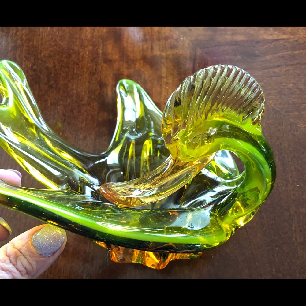 Vaseline Glass Swan